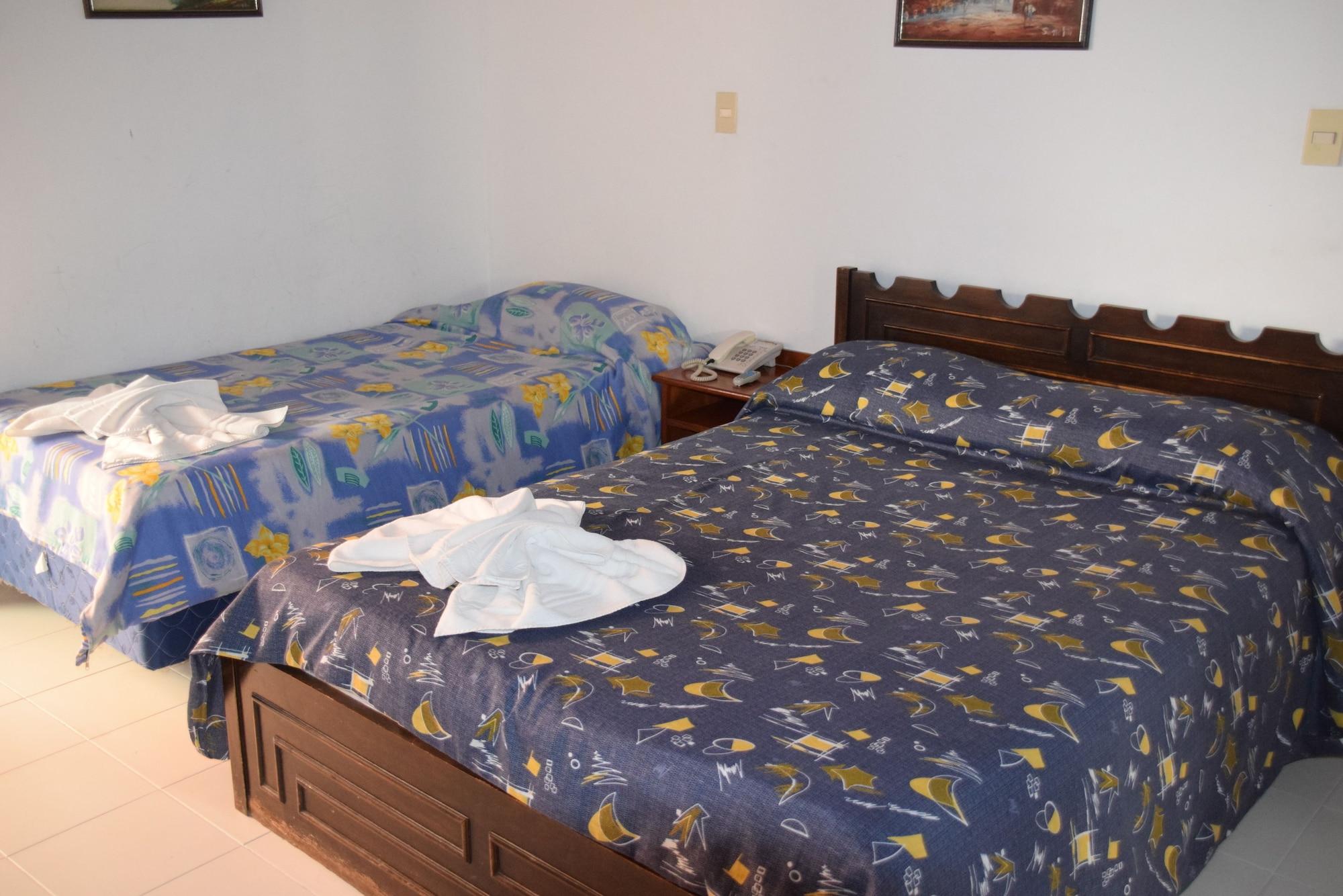 Hotel Palmas Del Sol Asunción Esterno foto
